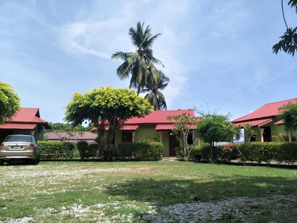 פנתאי צנאנג Motel Aurora Damai מראה חיצוני תמונה