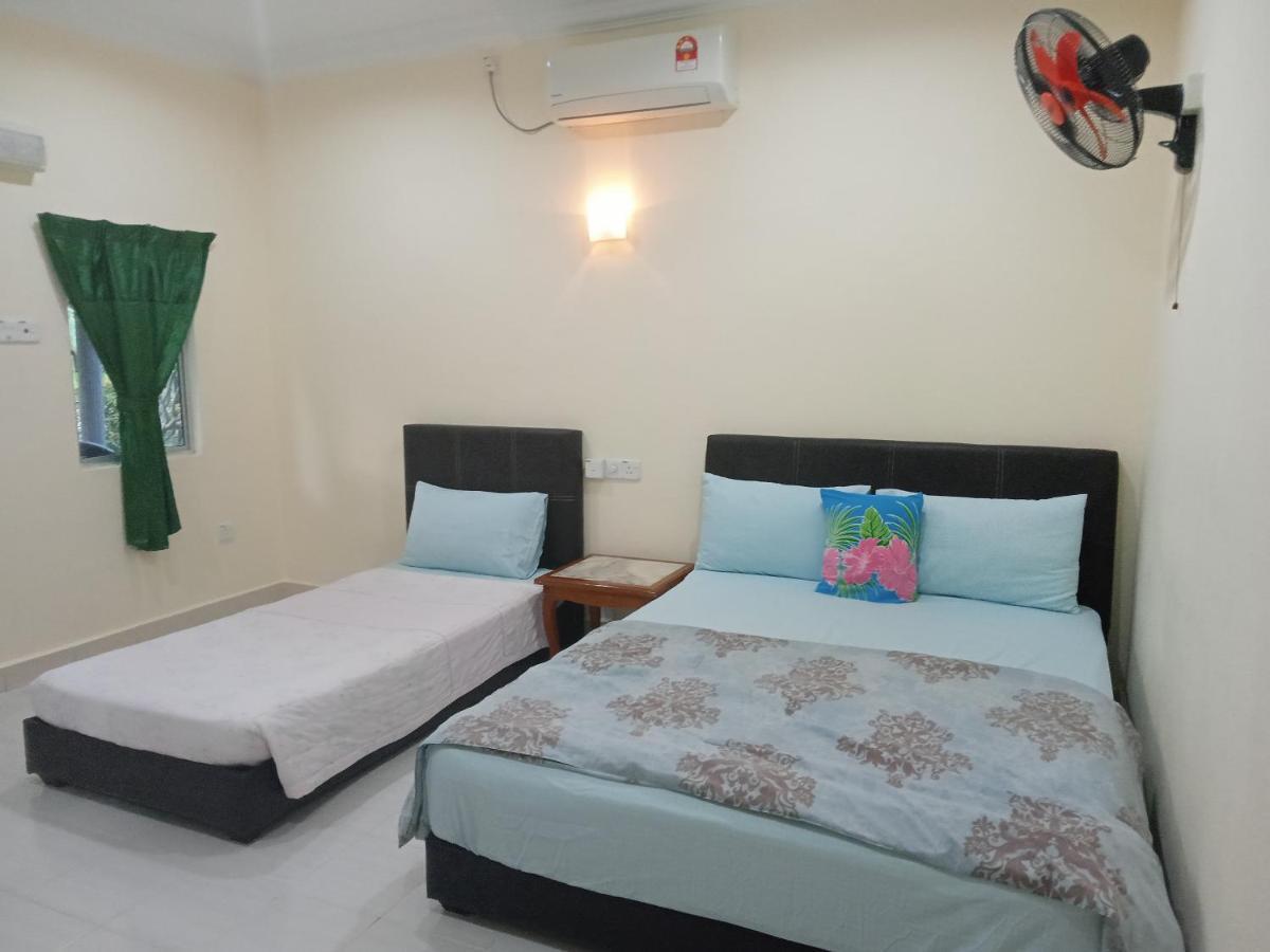 פנתאי צנאנג Motel Aurora Damai מראה חיצוני תמונה