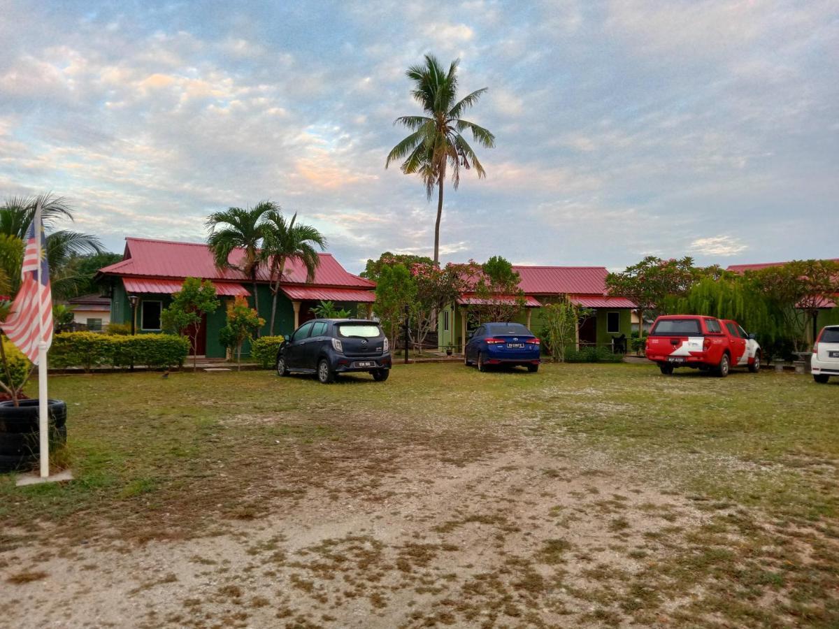 פנתאי צנאנג Motel Aurora Damai מראה חיצוני תמונה