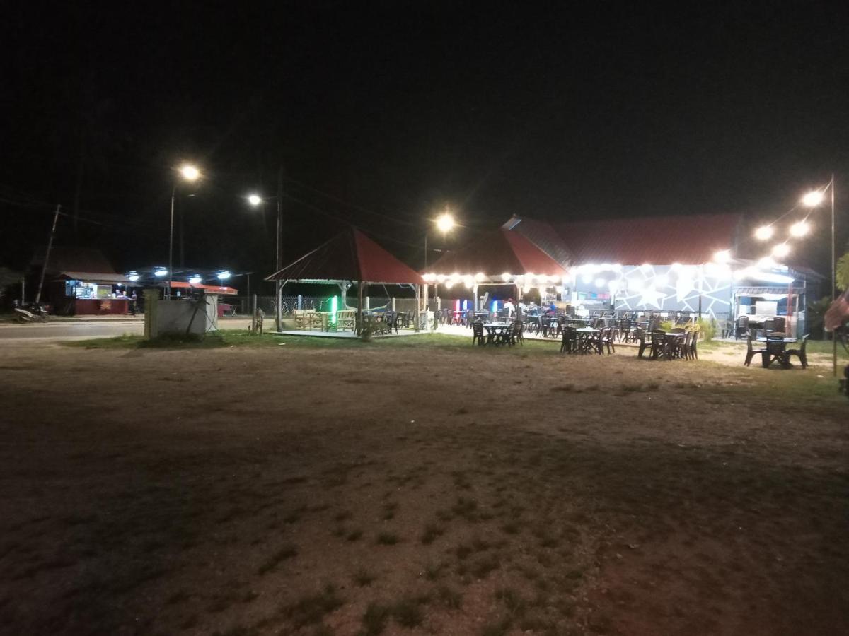פנתאי צנאנג Motel Aurora Damai מראה חיצוני תמונה