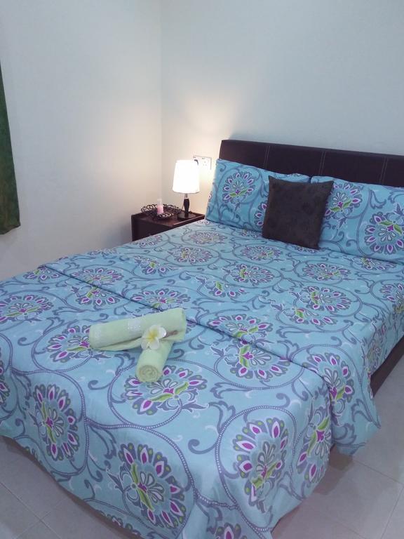 פנתאי צנאנג Motel Aurora Damai מראה חיצוני תמונה