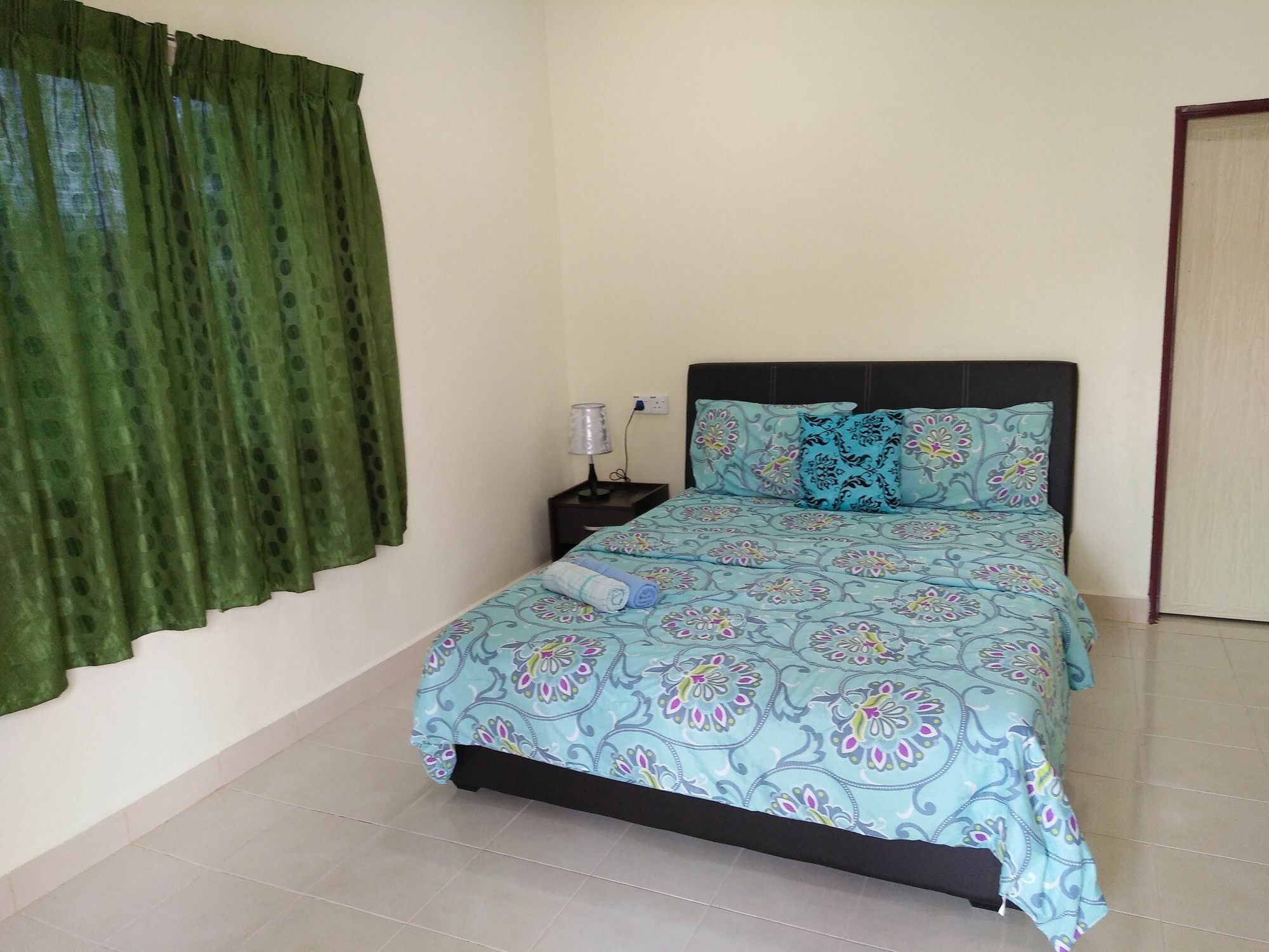 פנתאי צנאנג Motel Aurora Damai מראה חיצוני תמונה