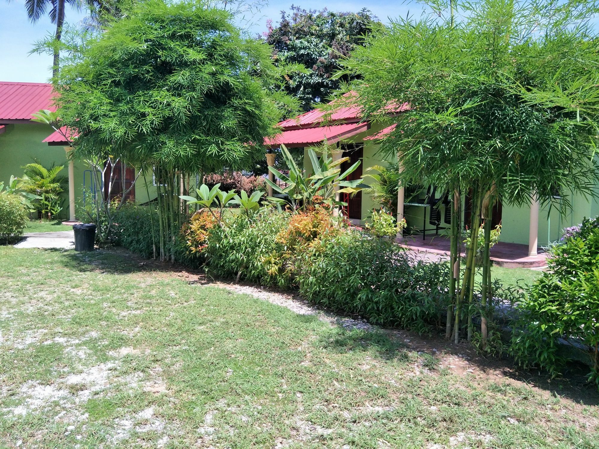 פנתאי צנאנג Motel Aurora Damai מראה חיצוני תמונה