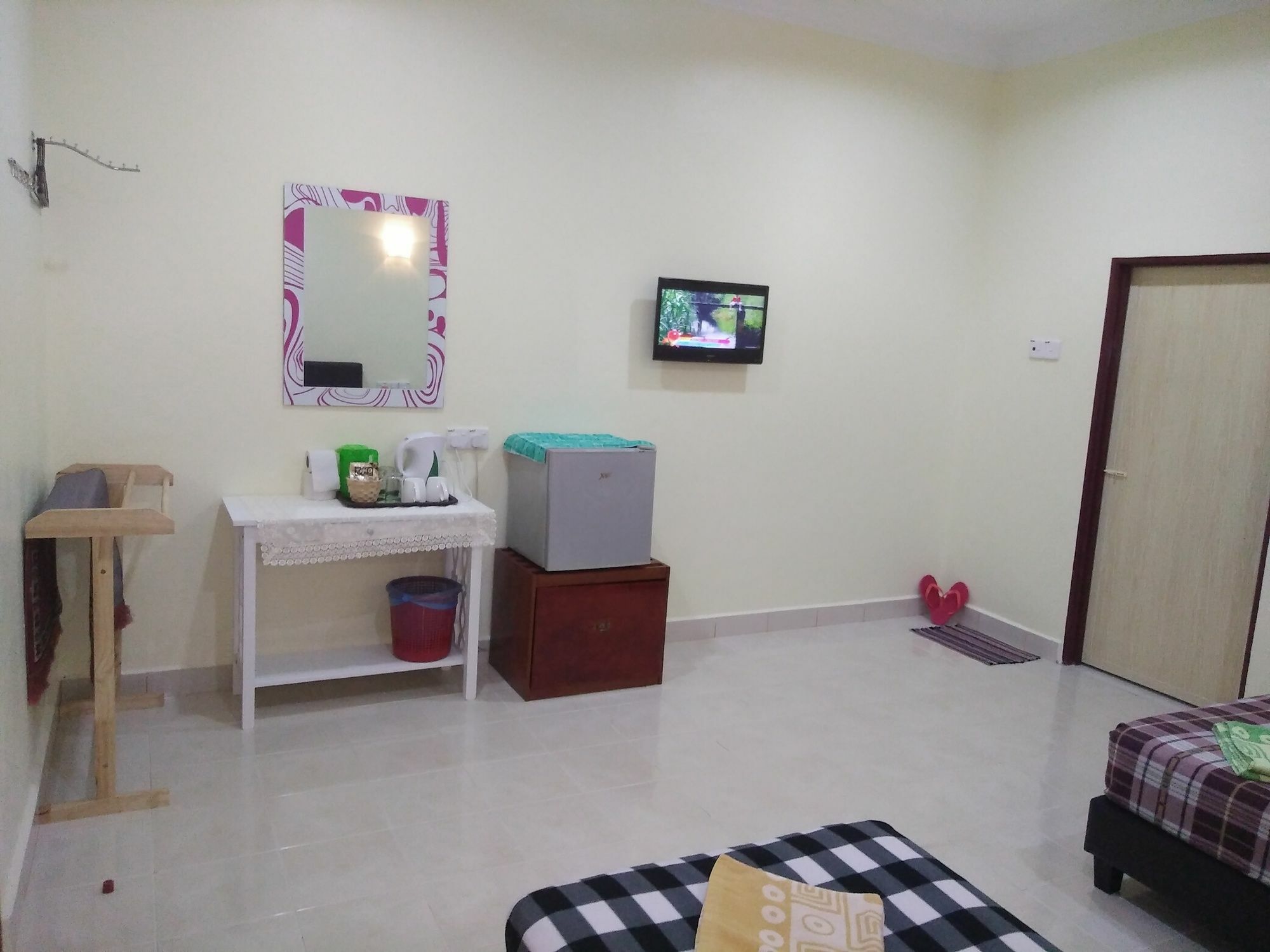 פנתאי צנאנג Motel Aurora Damai מראה חיצוני תמונה