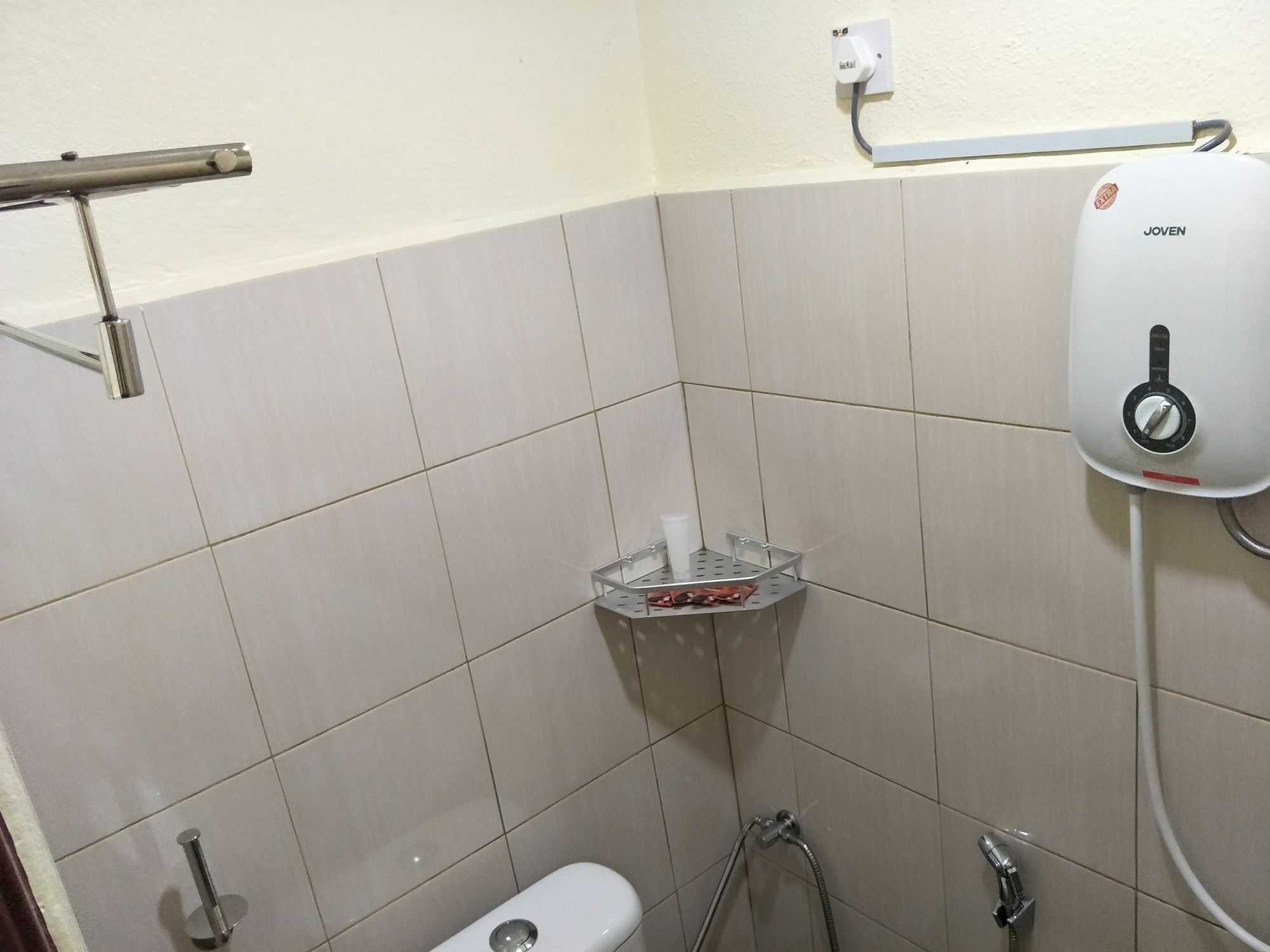 פנתאי צנאנג Motel Aurora Damai מראה חיצוני תמונה