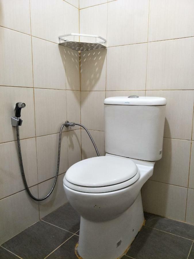 פנתאי צנאנג Motel Aurora Damai מראה חיצוני תמונה