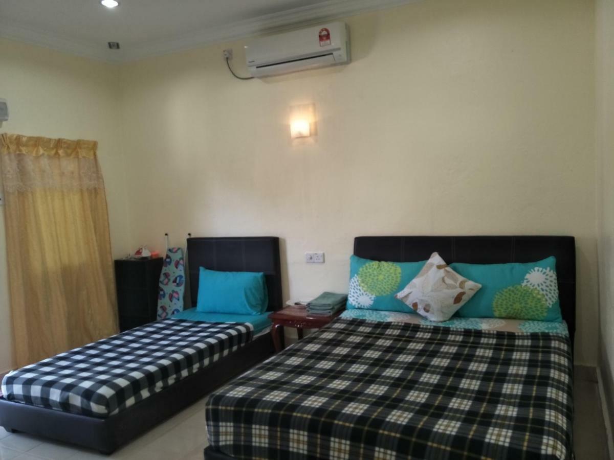 פנתאי צנאנג Motel Aurora Damai מראה חיצוני תמונה