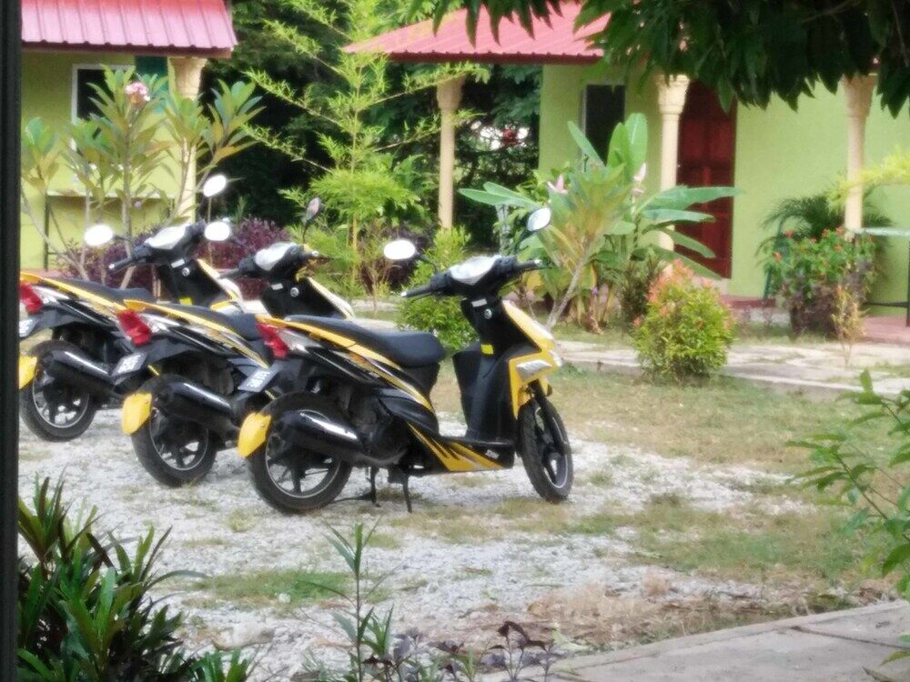 פנתאי צנאנג Motel Aurora Damai מראה חיצוני תמונה